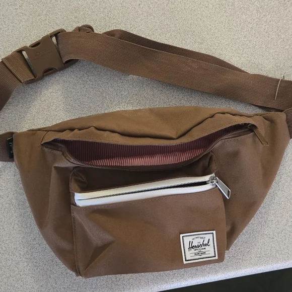 Herschel Supply Company Brown Belt Bag with Signature Label - Picture 3 of 4